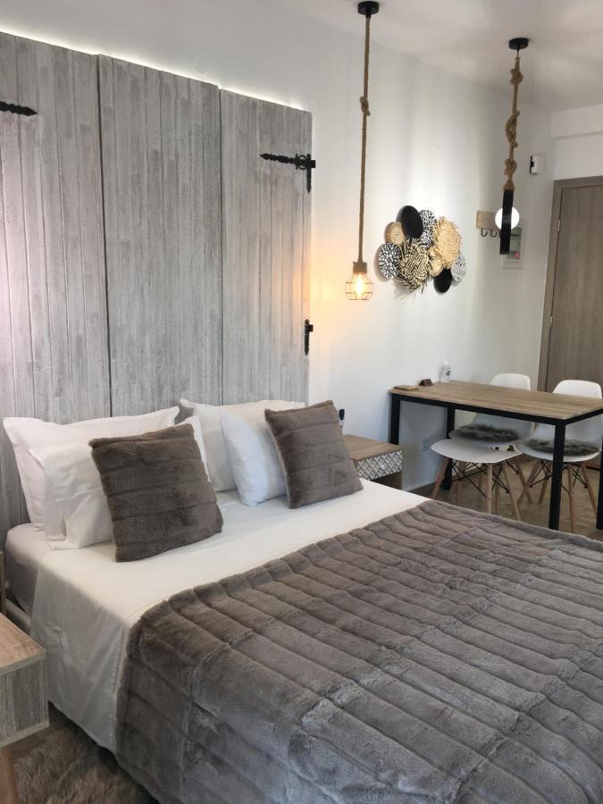 Anastasia Luxury Suites 2 تولو المظهر الخارجي الصورة